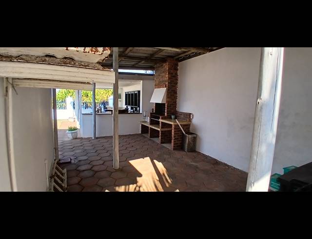 3 BEDROOM FREEHOLD FOR SALE IN BRIGHTON BEACH